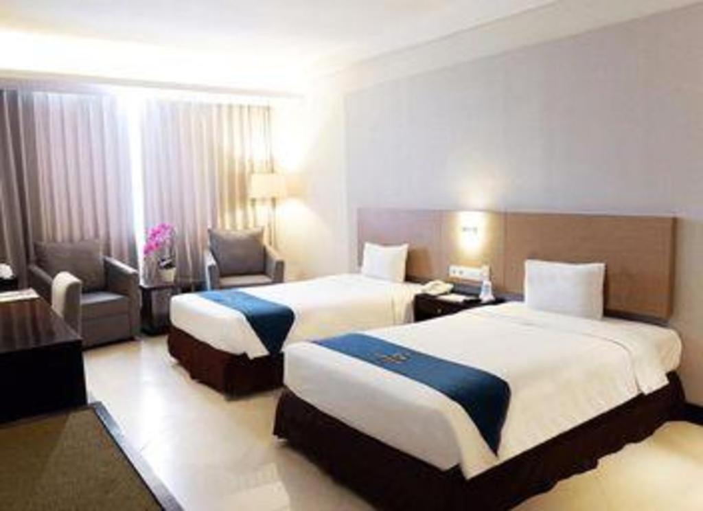 Grage Hotel Cirebon Ngoại thất bức ảnh