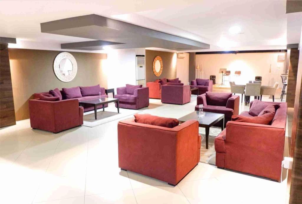 Grage Hotel Cirebon Ngoại thất bức ảnh