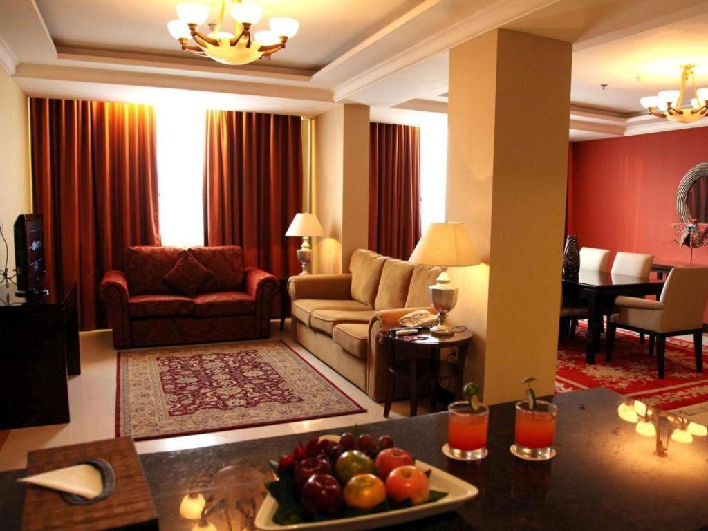 Grage Hotel Cirebon Ngoại thất bức ảnh
